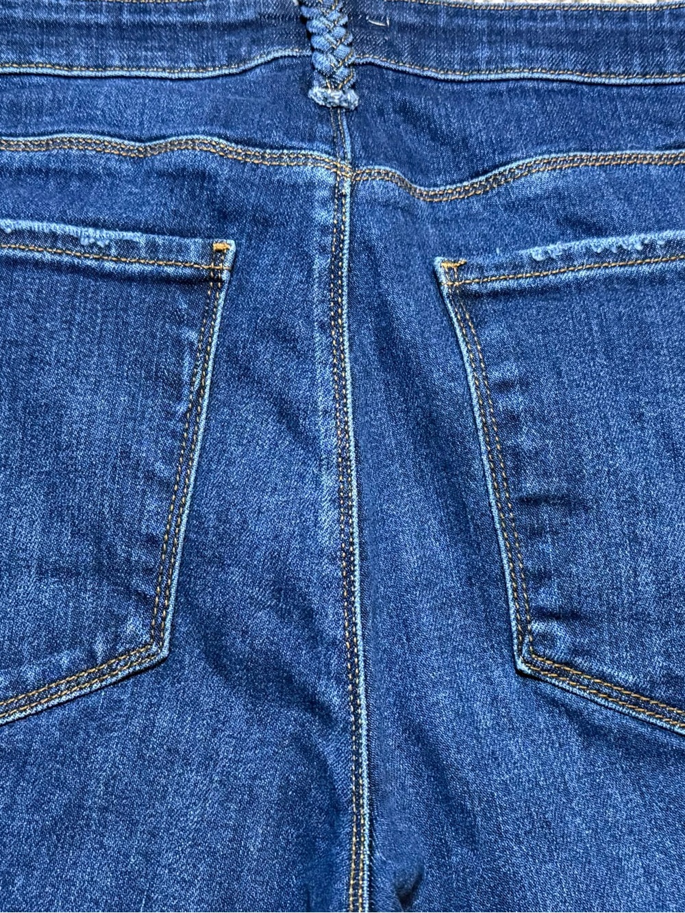 KUT from the Kloth "Ana" High Rise Fab Ab Flare Jeans Size 8 Medium Wash - Picture 7 of 10